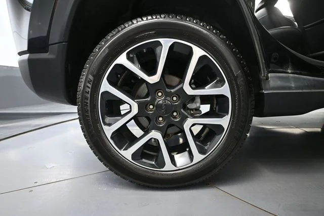 Used 2017 Black Jeep Limited image 14