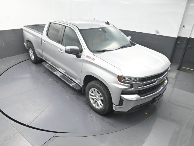 Used 2020 Silver Chevrolet LT image 23