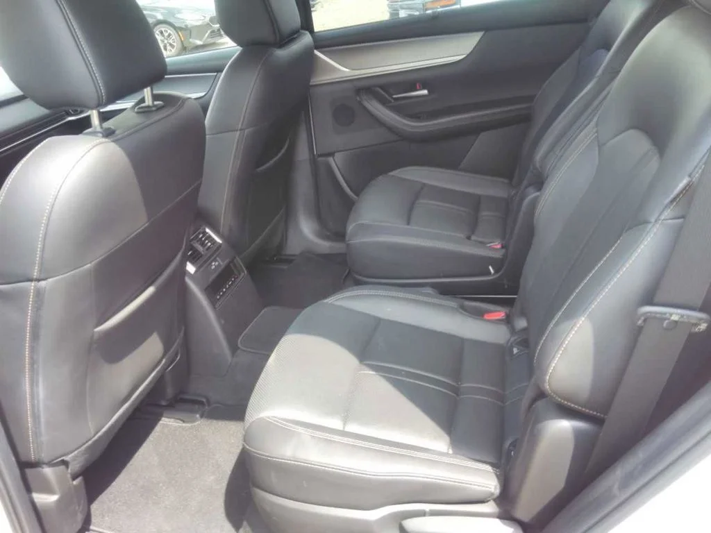 Used 2024 Silver Mazda 3.3 Turbo Premium image 7