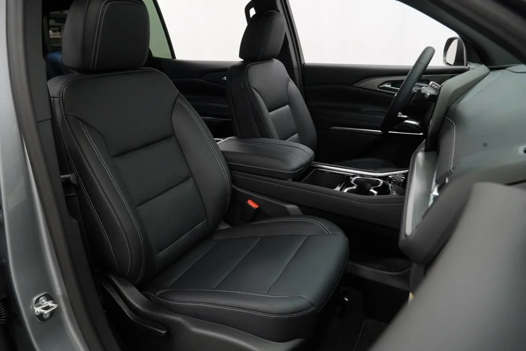 2027 Chevrolet Traverse LT - Photo 28