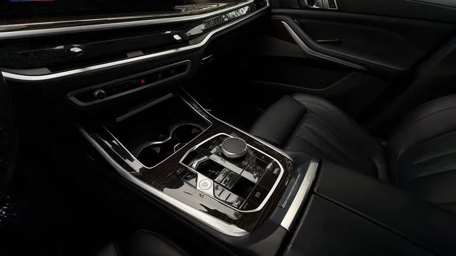 Used 2023 Black BMW xDrive40i image 16