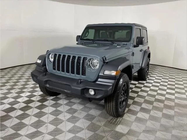 Used 2025 Bright White Clearcoat Jeep Rubicon image 1