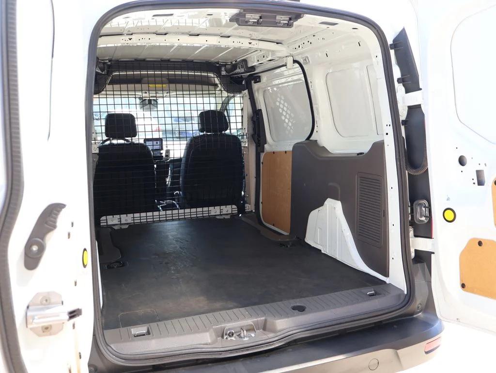 Used 2020 White Ford XL image 13