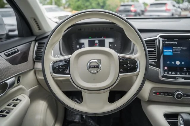Used 2023 Crystal White Volvo Plus image 29