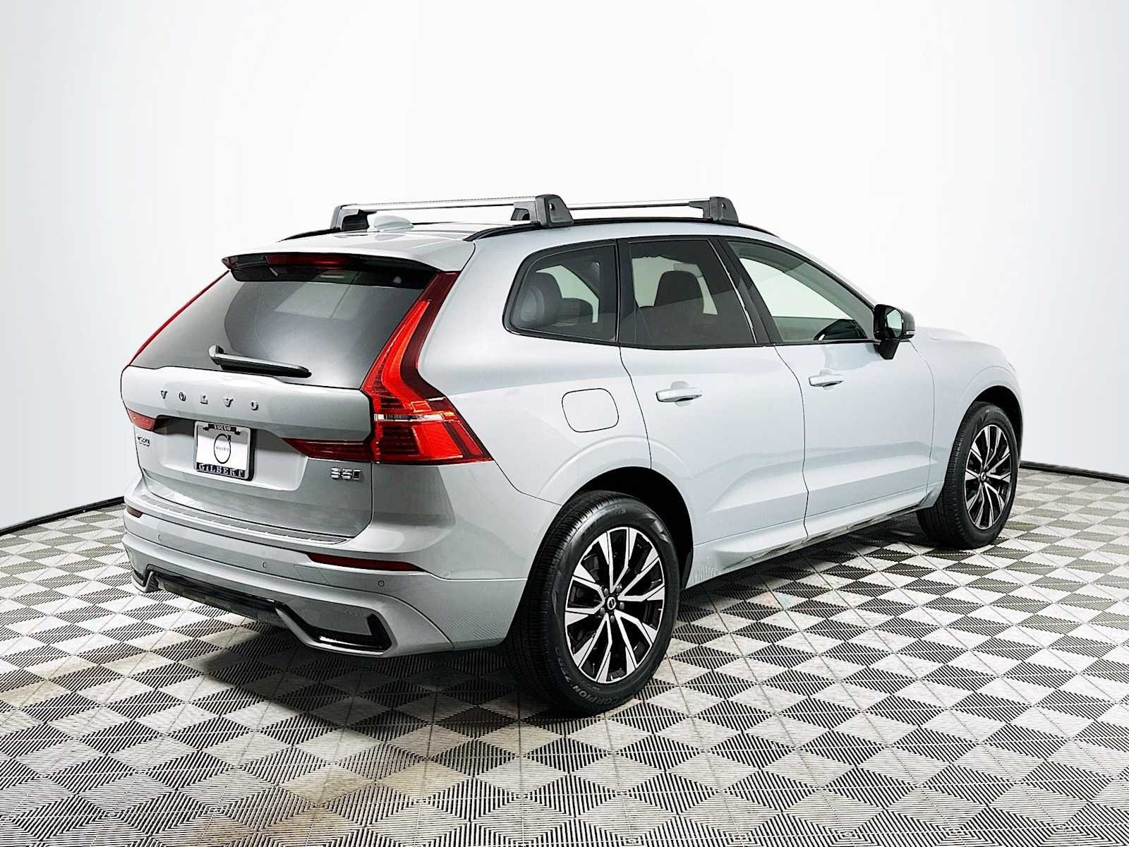 Certified Used 2024 Vapour Grey Volvo Core image 7