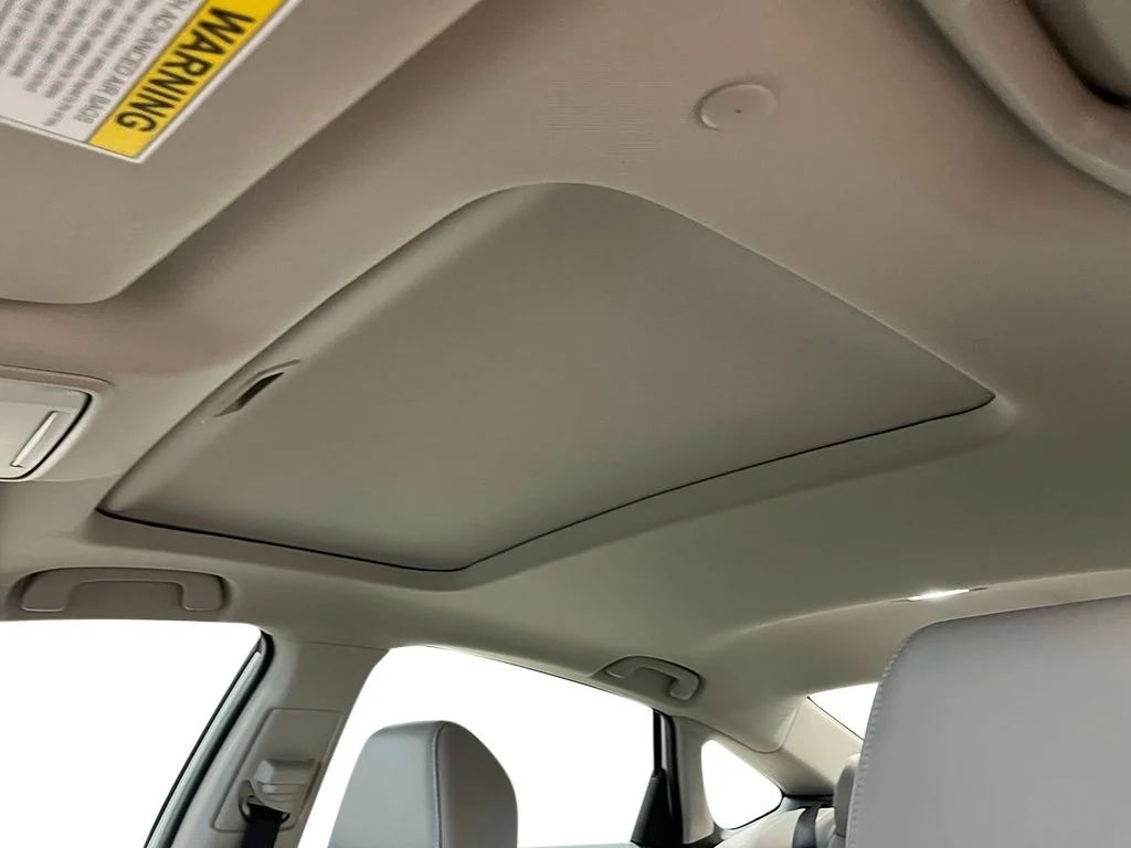 New 2026 Platinum White Pearl Honda Touring Hybrid image 15