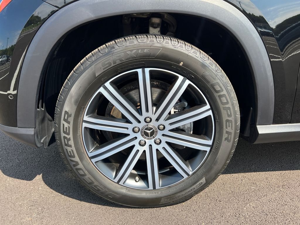Certified Used 2025 Black Mercedes-Benz GLE 350 image 32