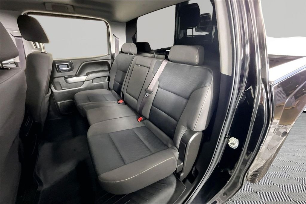 Used 2017 Black Chevrolet LT image 18