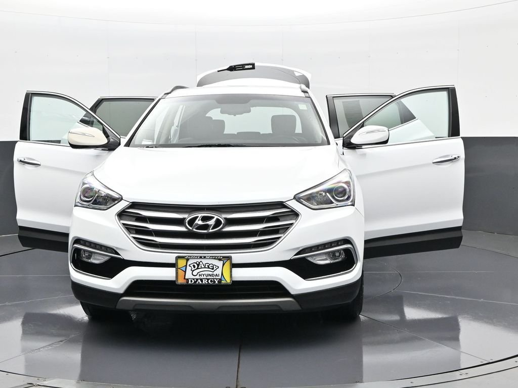 Used 2018 White Hyundai 2.4 Base image 31