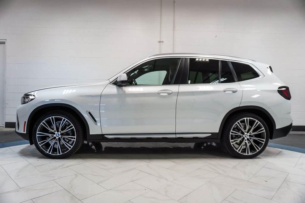 Used 2023 White BMW xDrive30i image 36