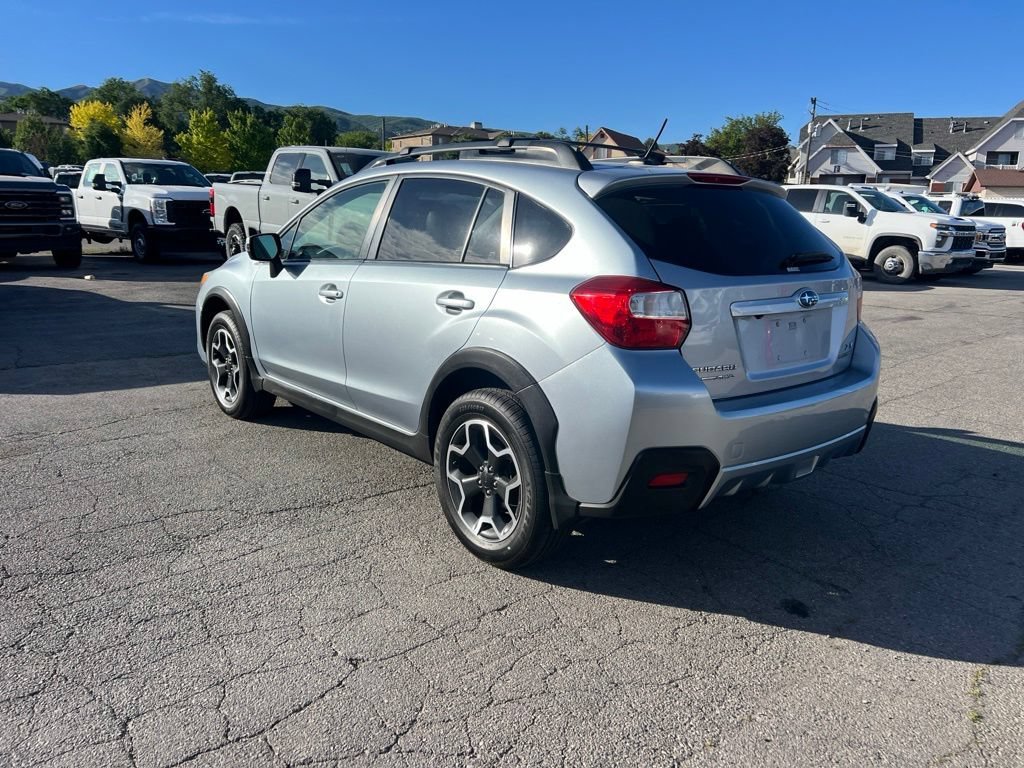 Used 2015 Ice Silver Metallic Subaru 2.0i Limited image 11