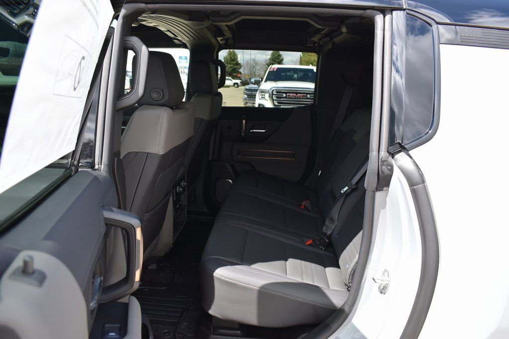 2025 GMC HUMMER EV 2X - Photo 14