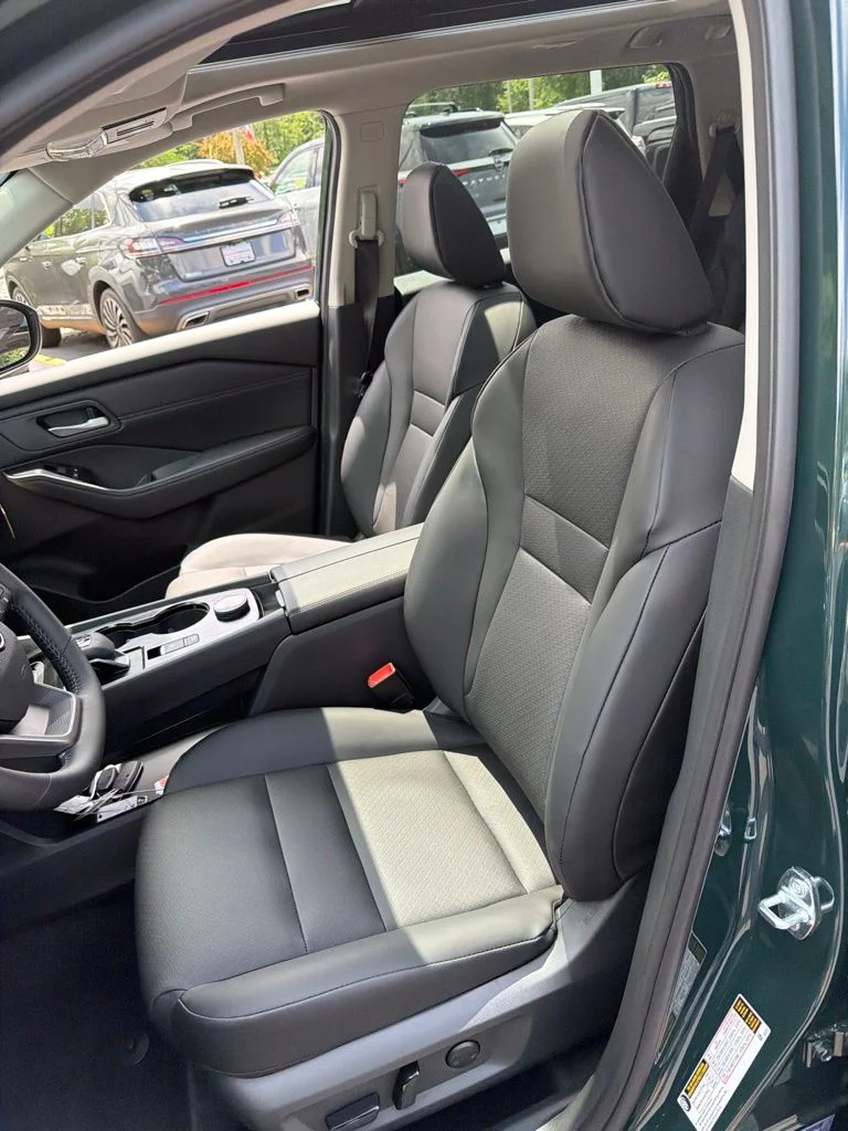 New 2026 Obsidian Green Pearl Nissan Dark Armor™ image 17