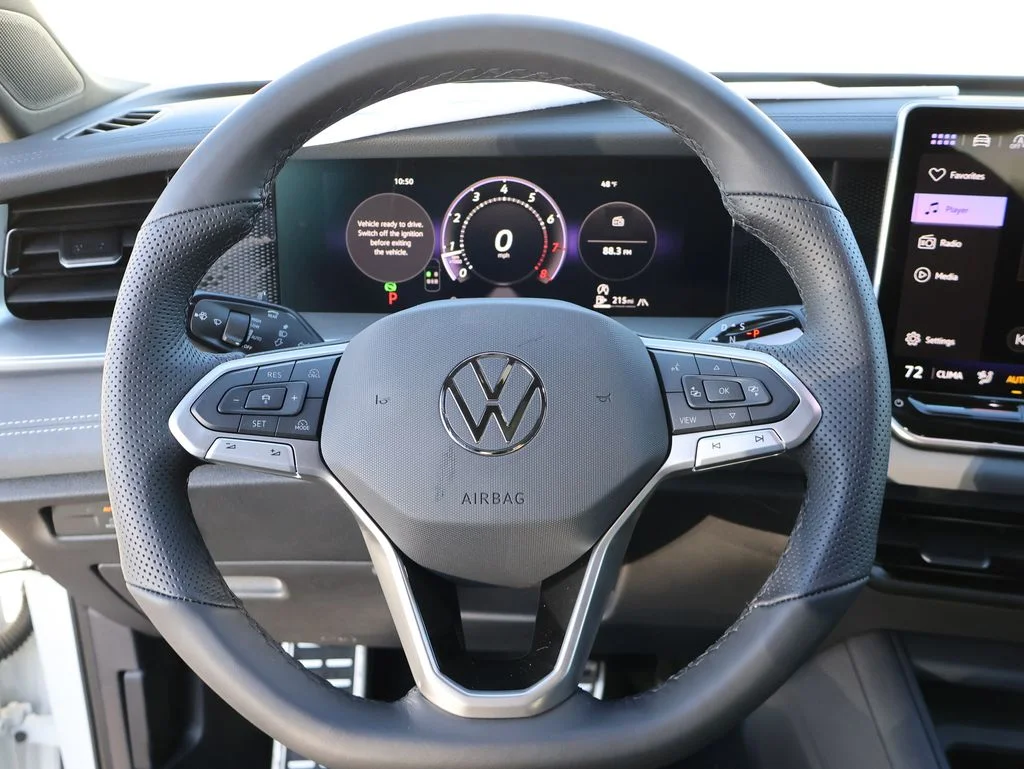 New 2026 White Volkswagen 2.0T SE R-Line Black image 23