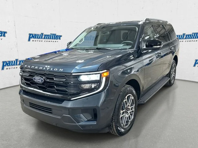 2026 Ford Expedition Active 4x4's photo