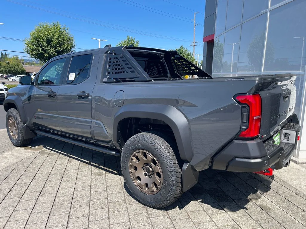 2026 Toyota Tacoma Trailhunter - Photo 3