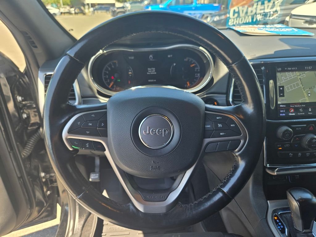 Used 2020 Black Jeep Laredo image 20