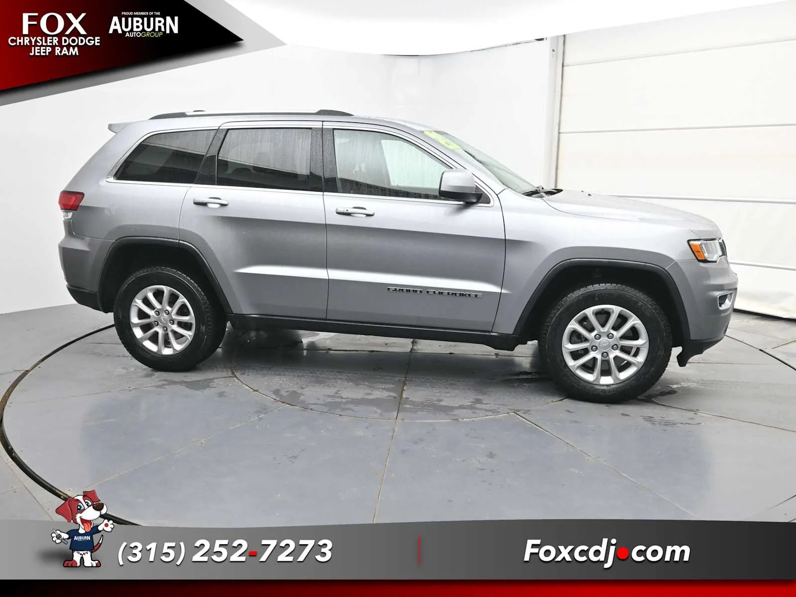 Used 2022 Silver Zynith Jeep Limited image 14