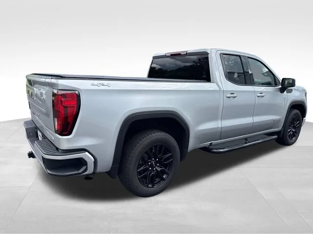 Used 2022 Quicksilver Metallic GMC Elevation image 6
