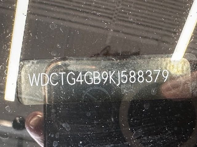 Used 2019 Black Mercedes-Benz GLA 250 image 16