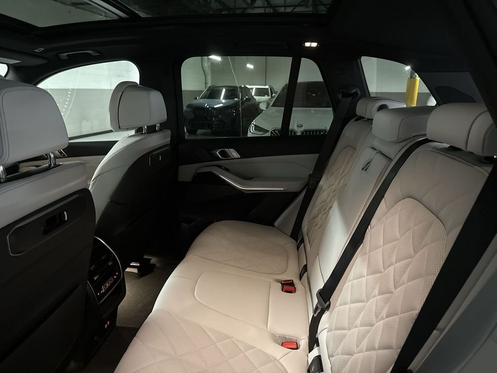 New 2026 Gray Metallic BMW xDrive40i image 23