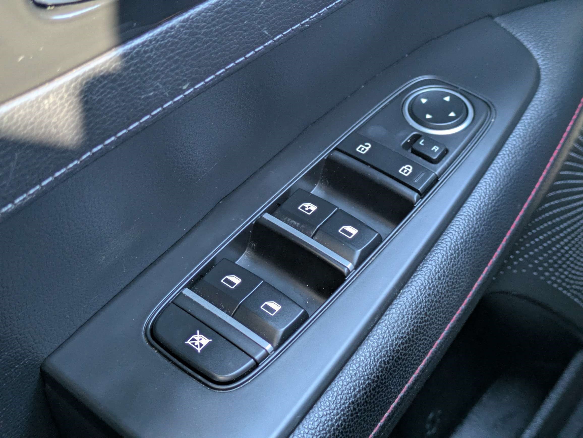 Used 2023 Currant Red Kia GT image 23