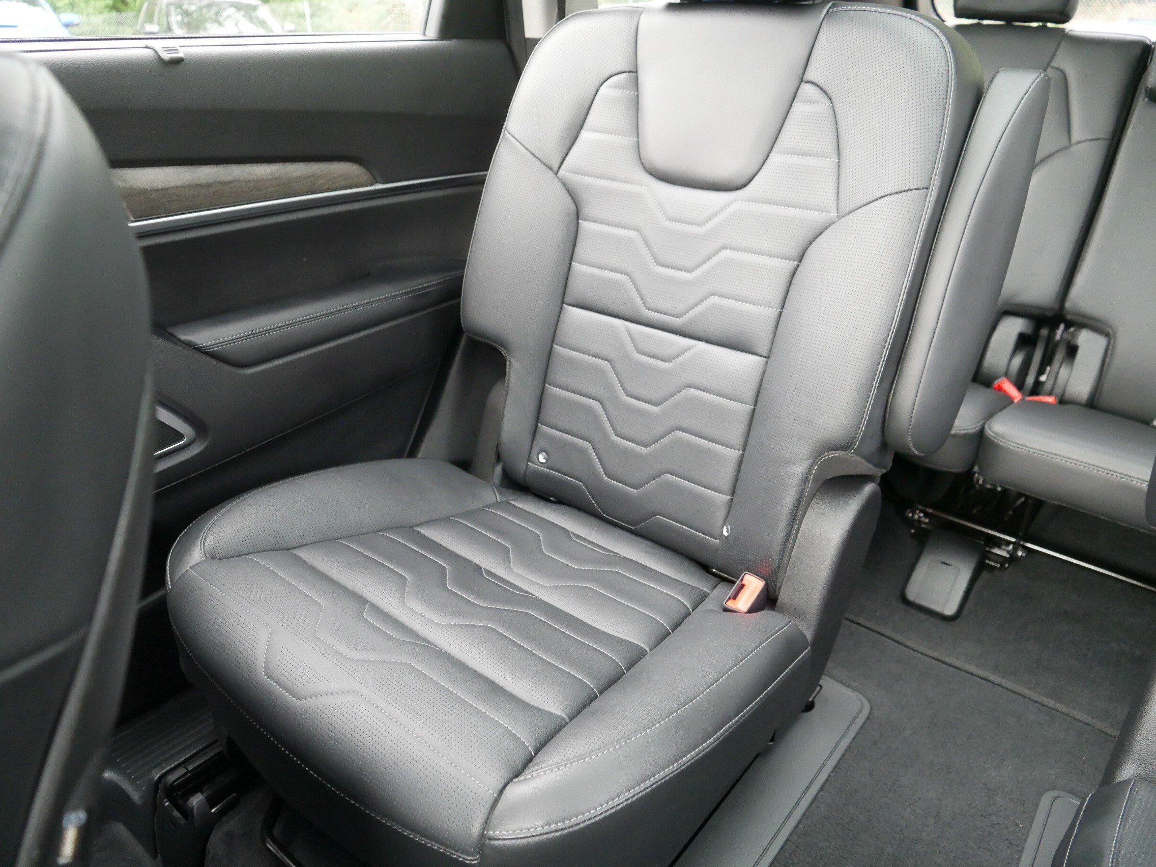 Certified Used 2021 Gravity Grey Kia SX image 12