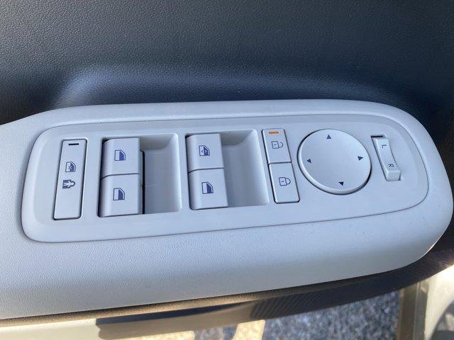 New 2026 Hampton Gray Hyundai SE FWD image 18