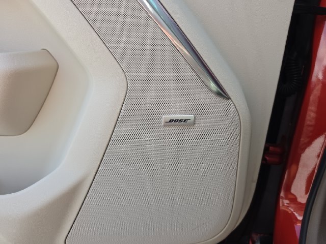 2022 GMC Yukon Denali - Photo 18
