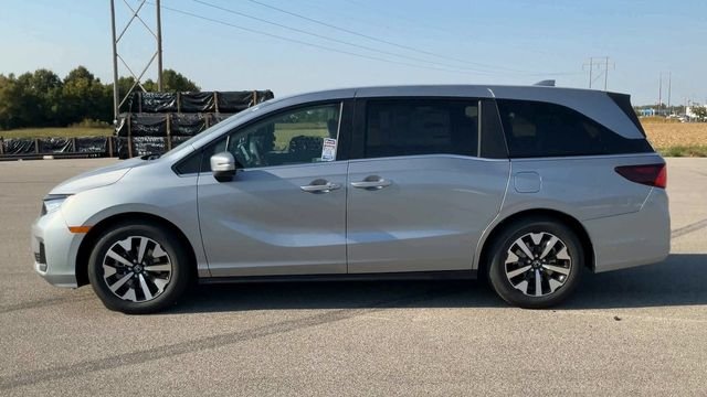 Certified Used 2026 Solar Silver Metallic Honda EX-L image 5
