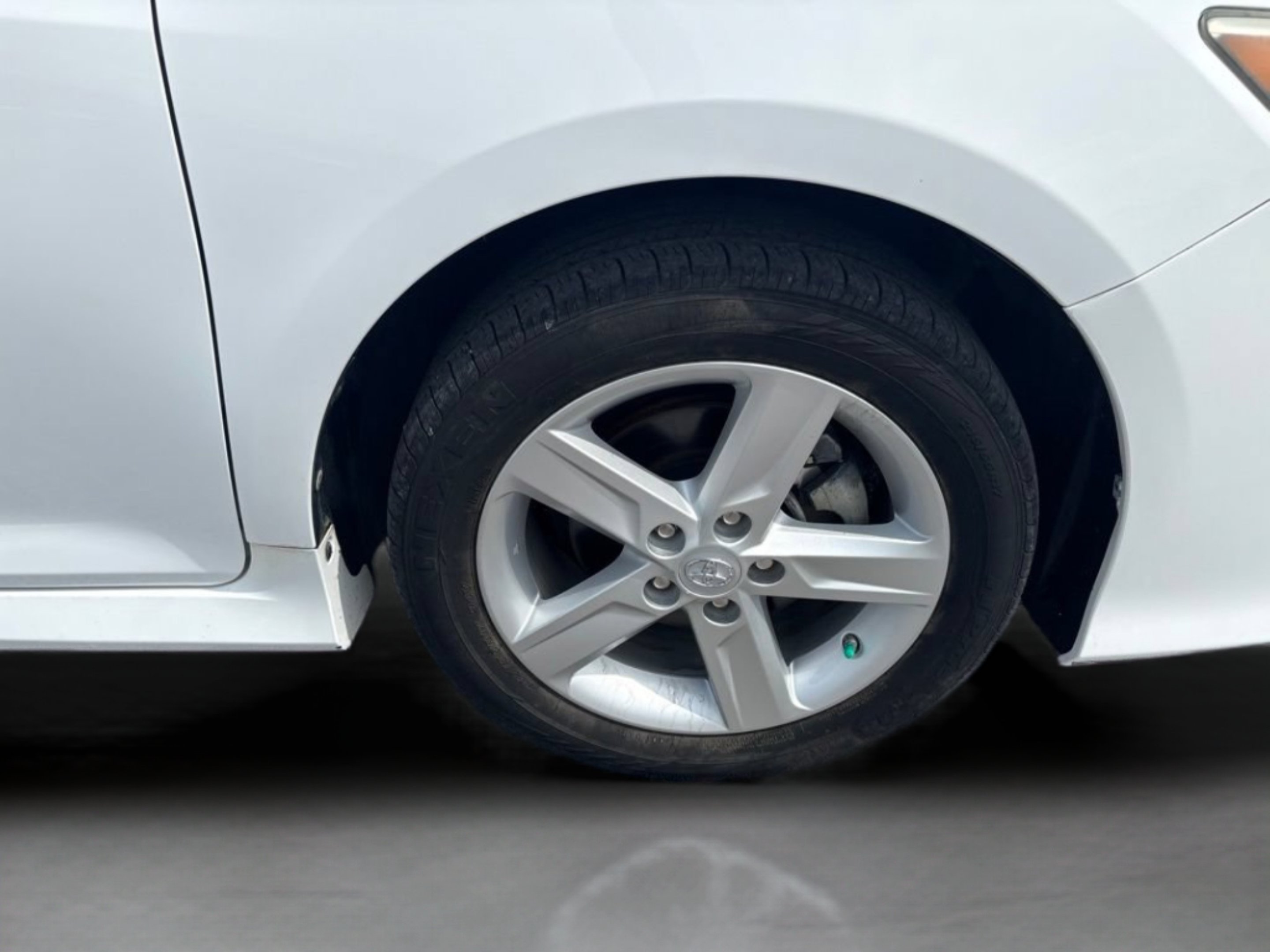 Used 2014 Super White Toyota SE image 36