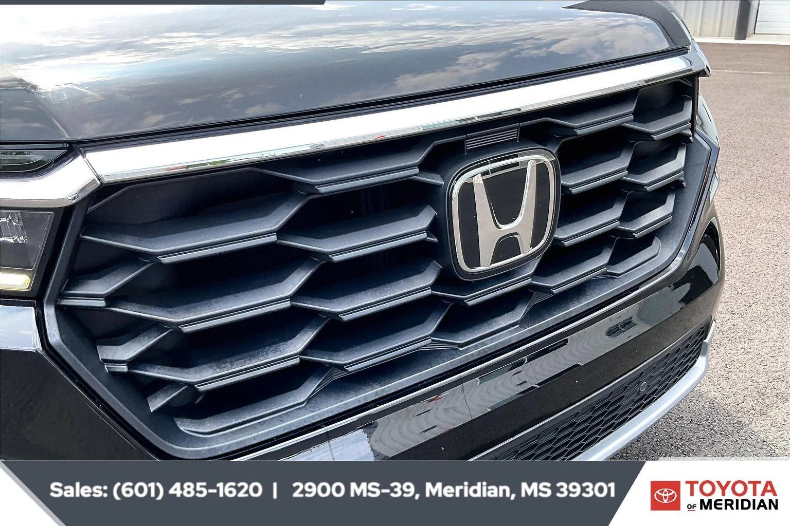 Used 2025 Crystal Black Pearl Honda EX-L image 22