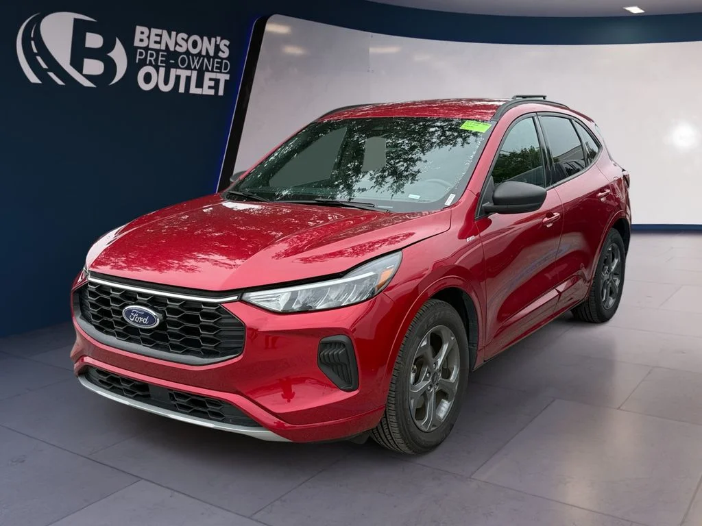 2024 Ford Escape ST-Line FWD's photo