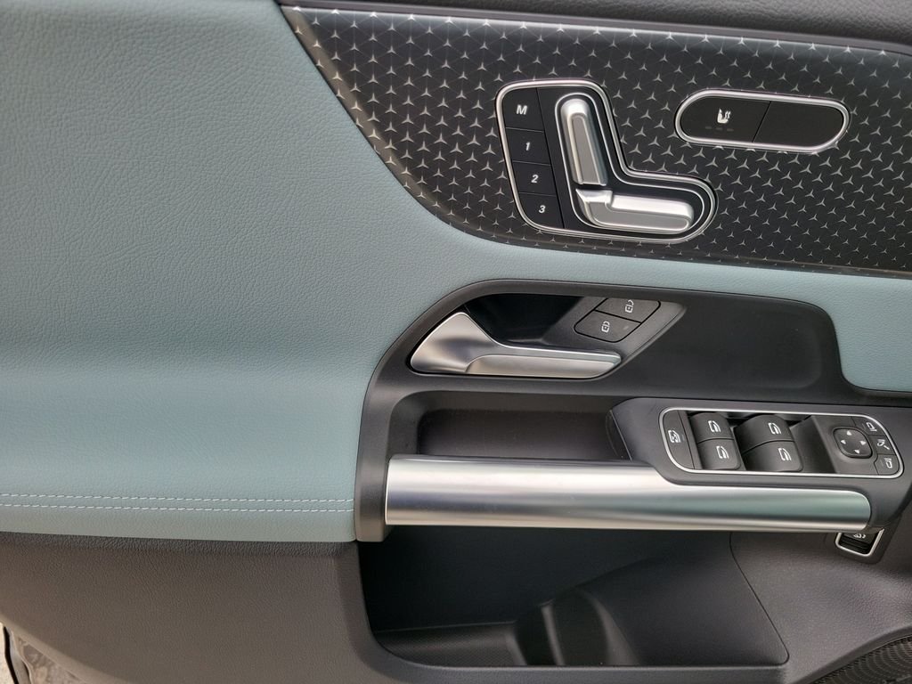 New 2026 Mountain Grey Metallic Mercedes-Benz GLA 250 image 16