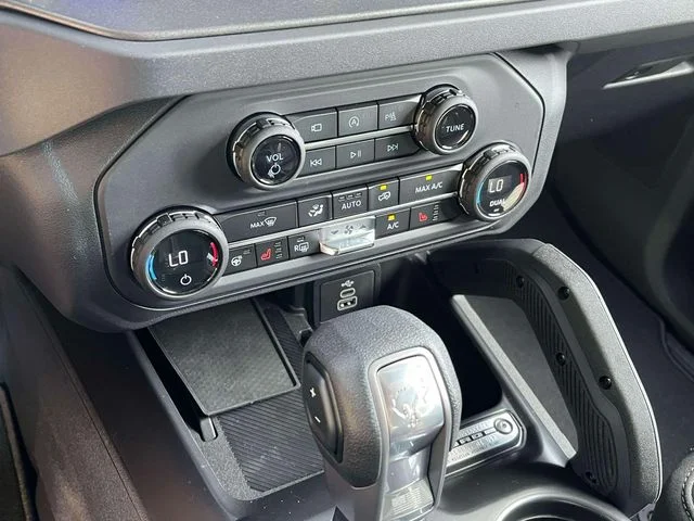 New 2026 Desert Sand Ford Badlands® image 30