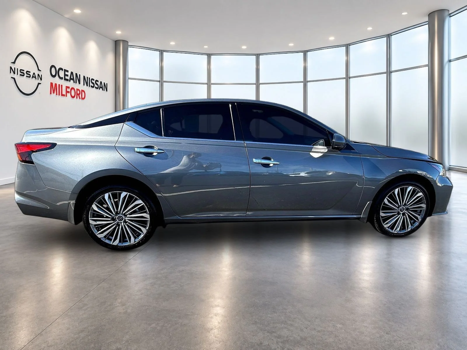 Certified Used 2023 Gun Metallic Nissan 2.5 SL image 4