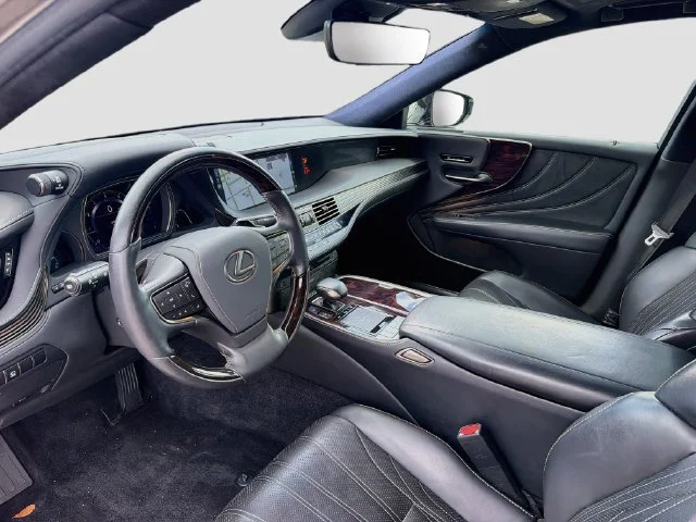Used 2018 Silver Lexus LS 500 image 26