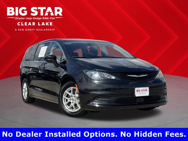 2023 Chrysler Voyager LX