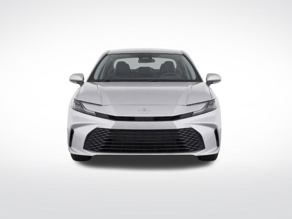 Used 2025 Silver Toyota LE image 5