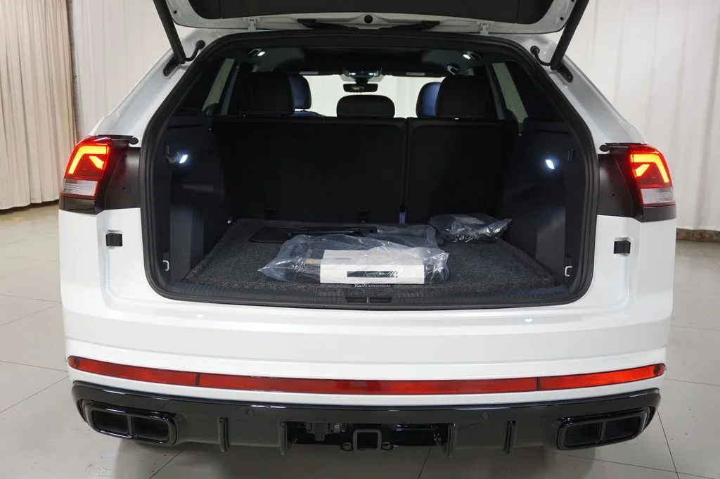 New 2026 Opal White Volkswagen 2.0T SEL R-Line Black image 33