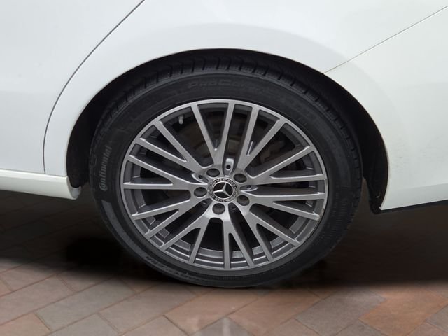 Used 2020  Mercedes-Benz CLA 250 image 25