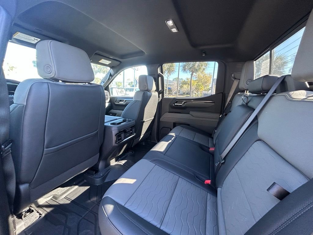 2025 Chevrolet Silverado 1500 ZR2 - Photo 15