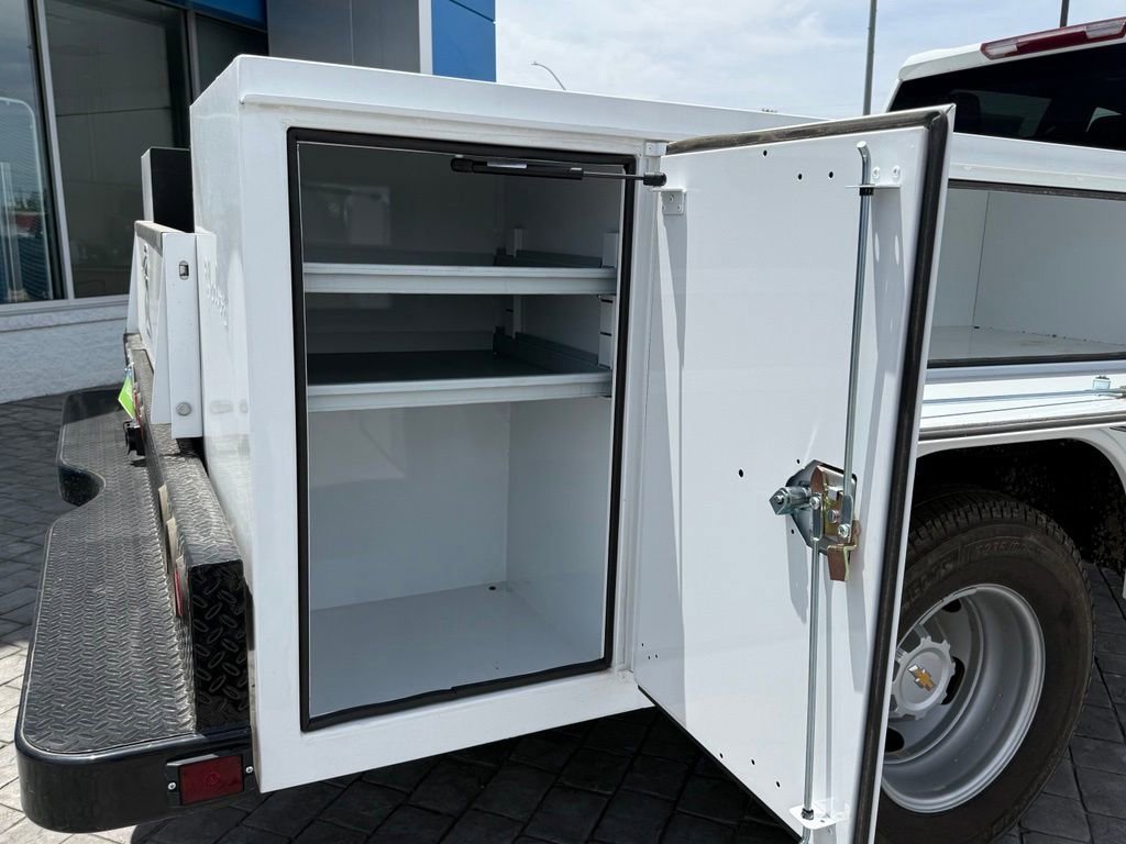 2025 Chevrolet Silverado 3500 HD Work Truck - Photo 10