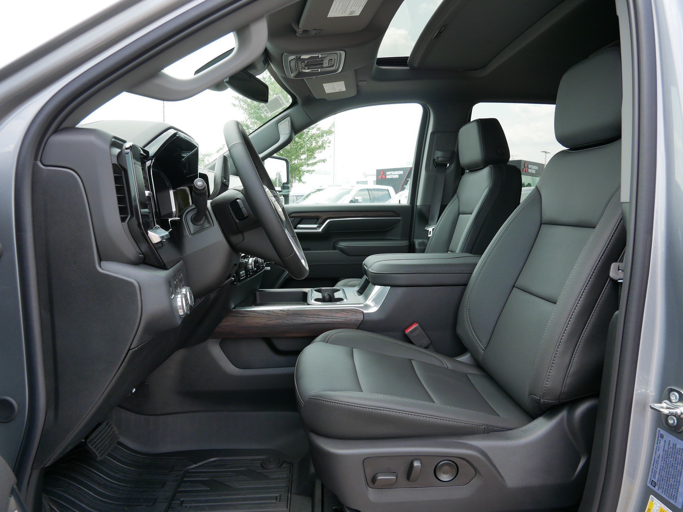 New 2026 Sterling Metallic GMC SLT image 4