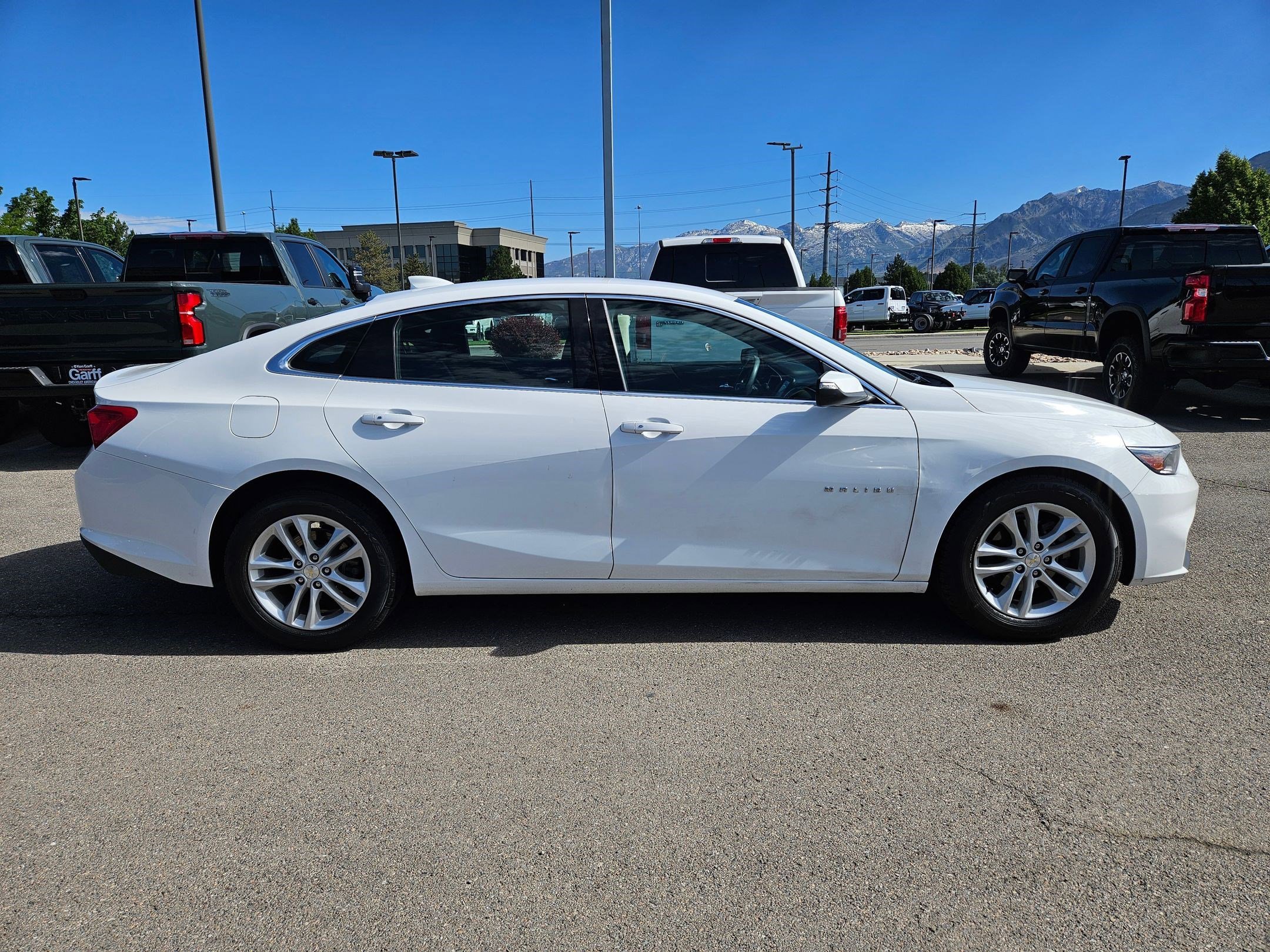 Used 2018 Chevrolet Malibu 1LT with VIN 1G1ZD5ST7JF246356 for sale in American Fork, UT