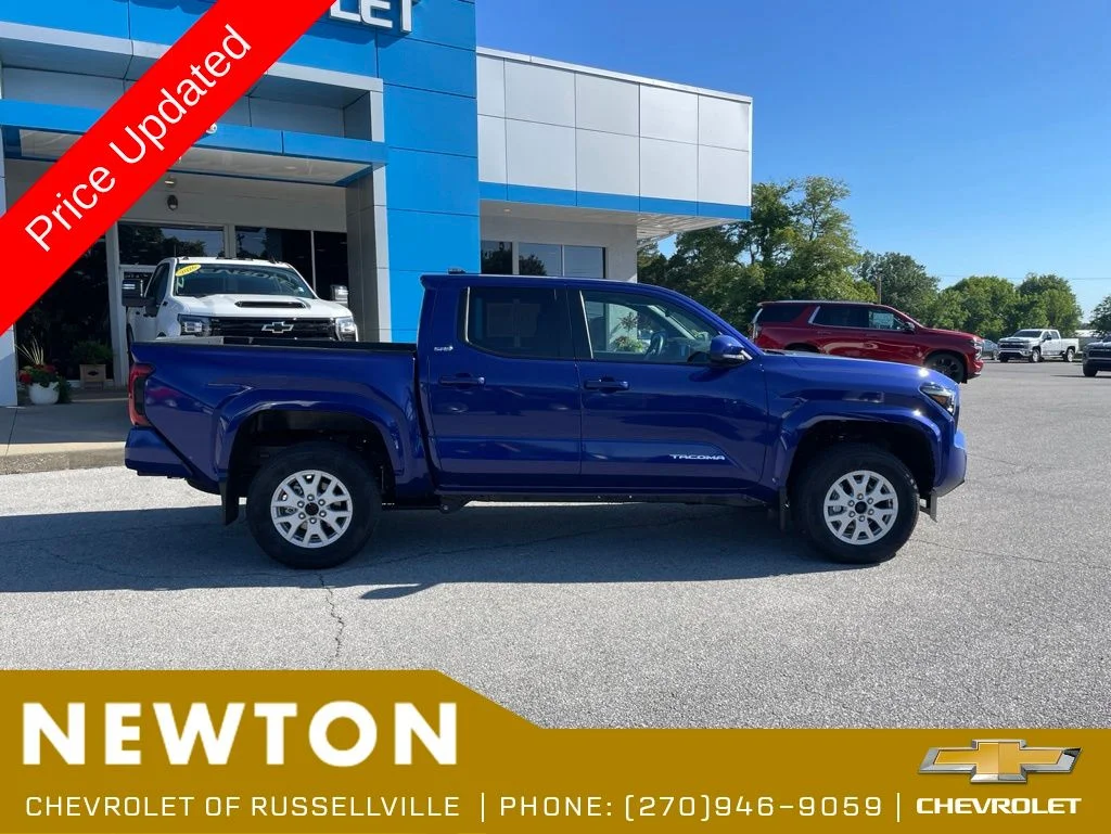 Used 2025 Blue Toyota SR5 image 25