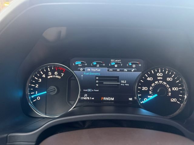 Certified Used 2019 Oxford White Ford Lariat image 9