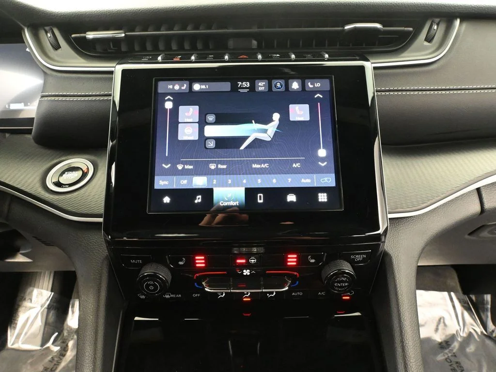 2024 Jeep Grand Cherokee Altitude - Photo 32