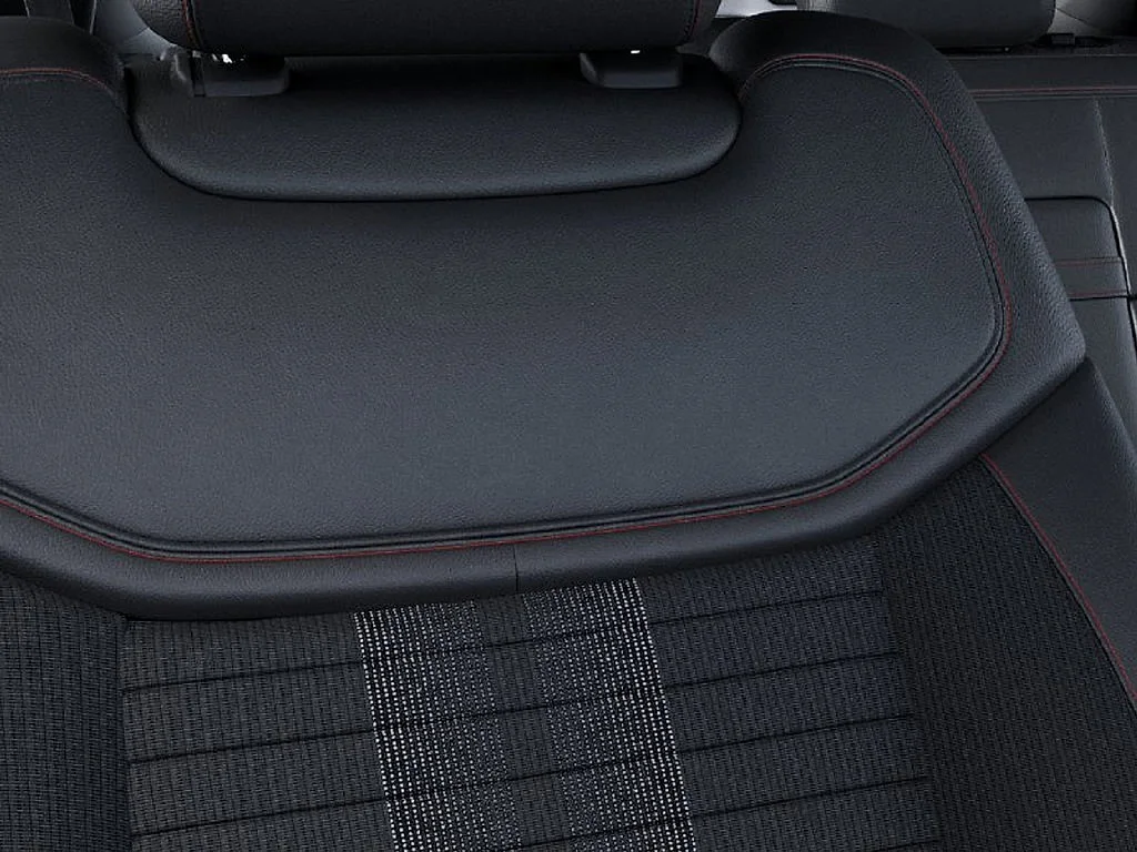New 2027 Agate Black Metallic Ford ST-Line image 16
