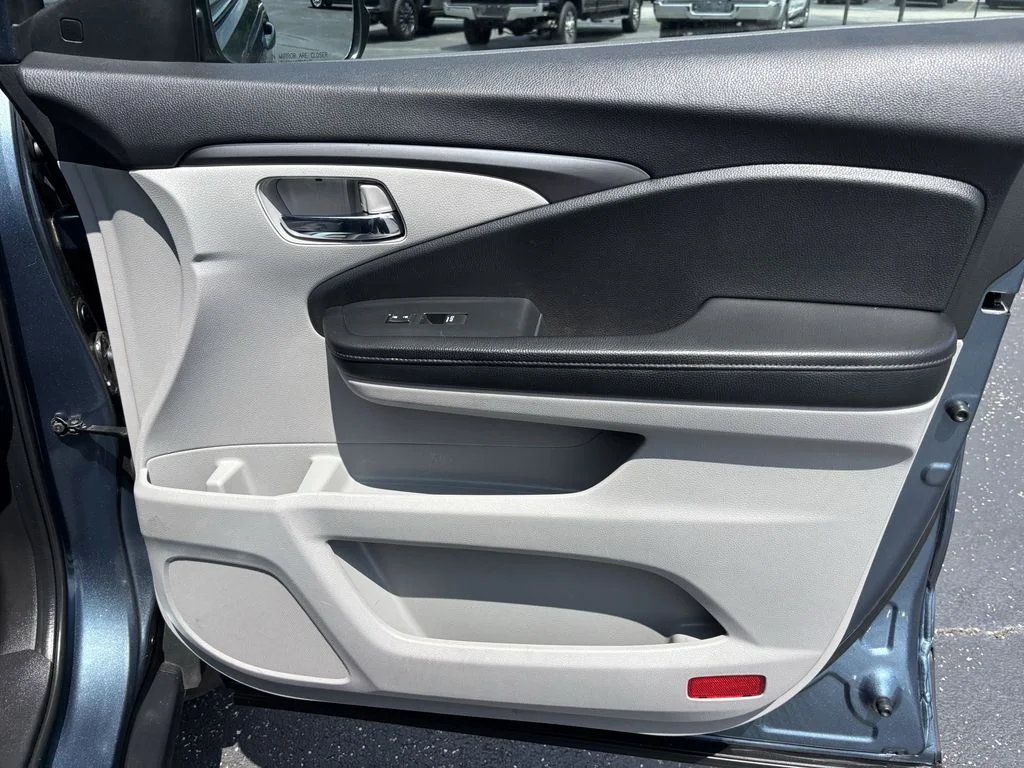 Used 2021  Honda Special Edition image 23